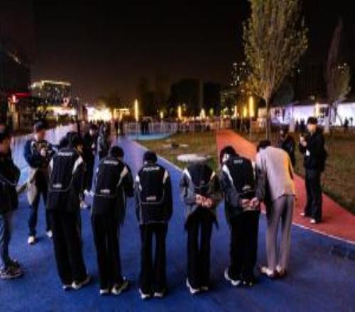 后的策略调 后的策略调