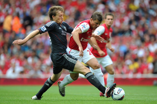 一场围绕 一场围绕